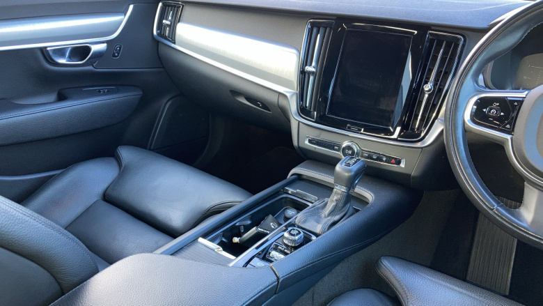 Volvo S90 2.0 D4 Momentum Pro 4dr Geartronic Diesel Saloon